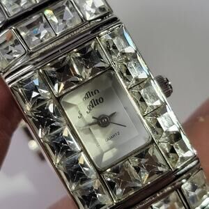 Vintage Alto Womens Watch White Dial Silver Case Gem Bracelet Quartz Analog